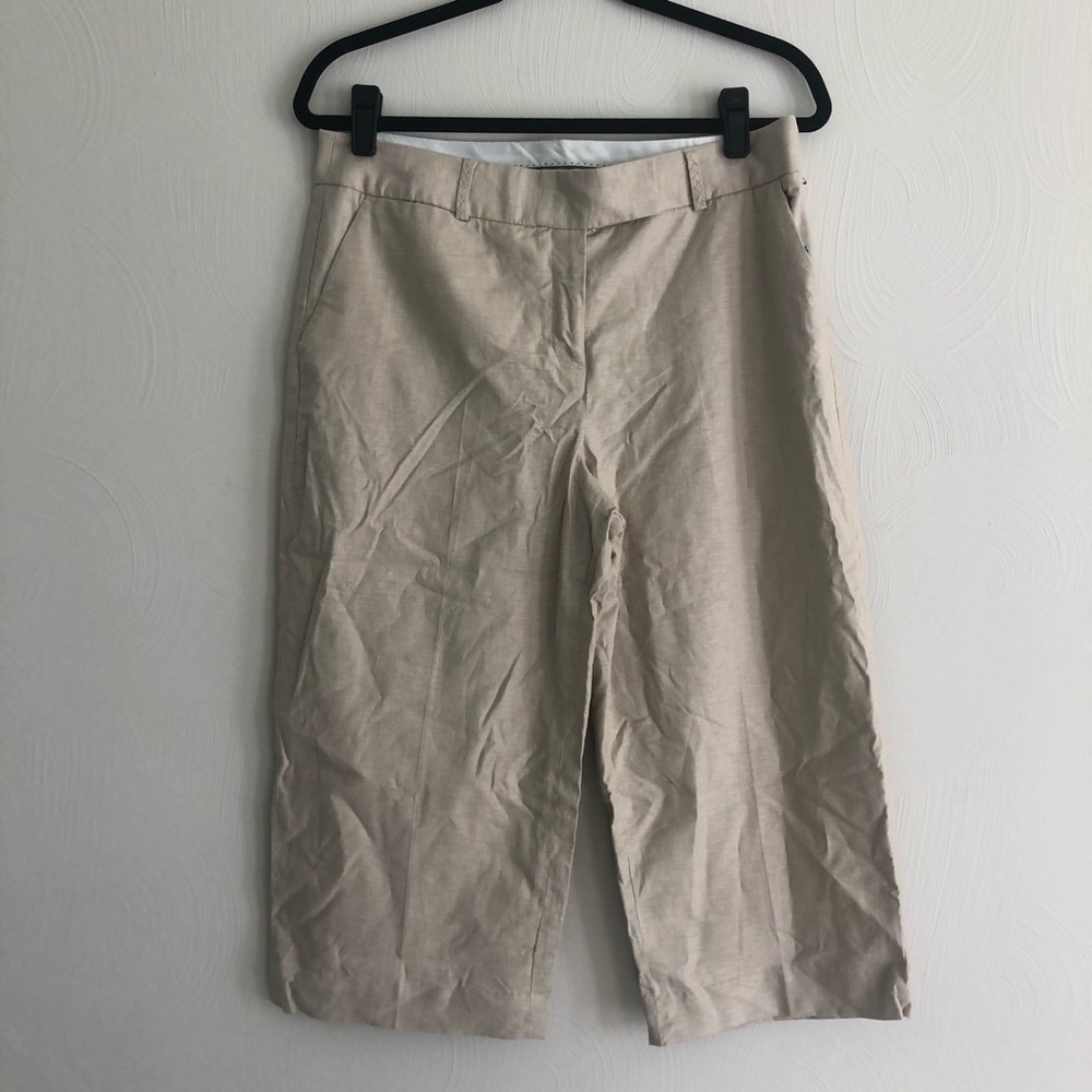 3/$21 🍭 Cream Linen Dress Capris